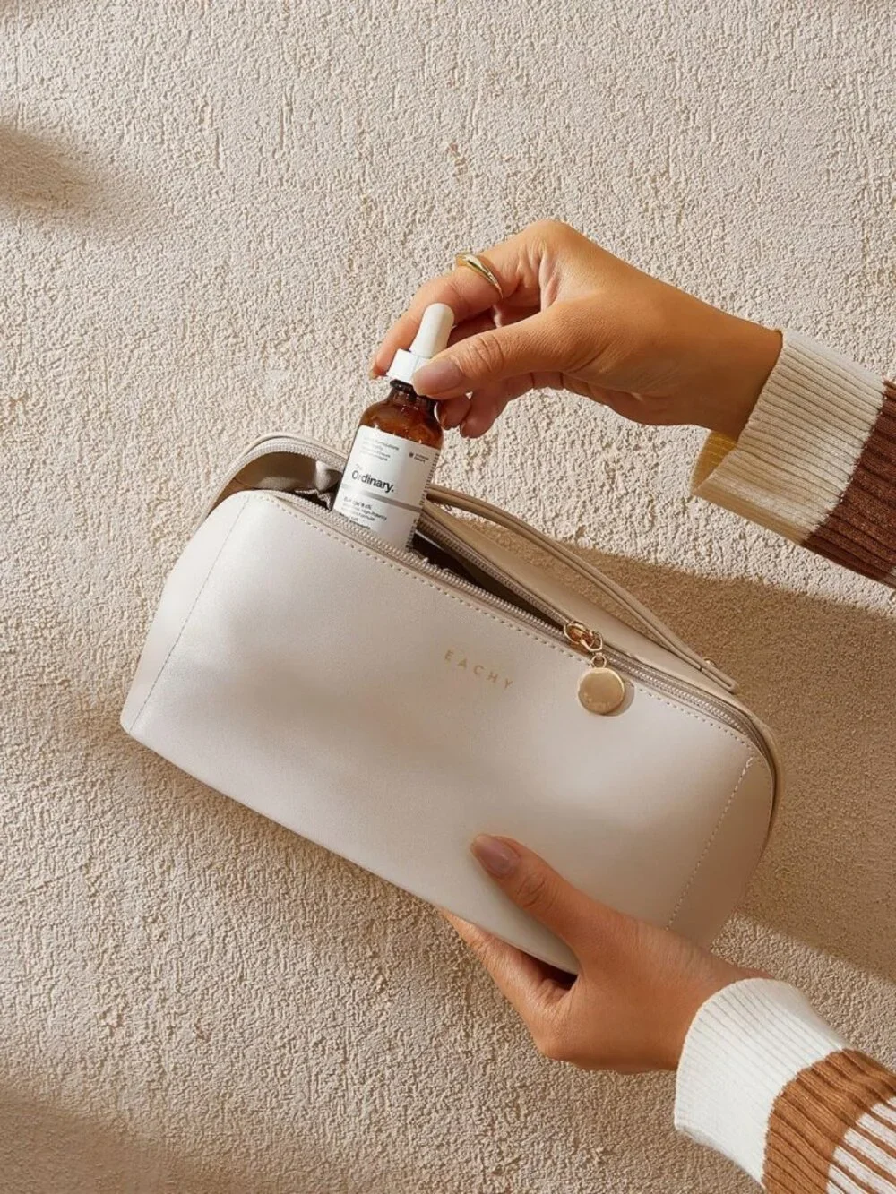 Stylish White PU Leather Travel Makeup Bag for Women - Medium Cosmetic Organizer